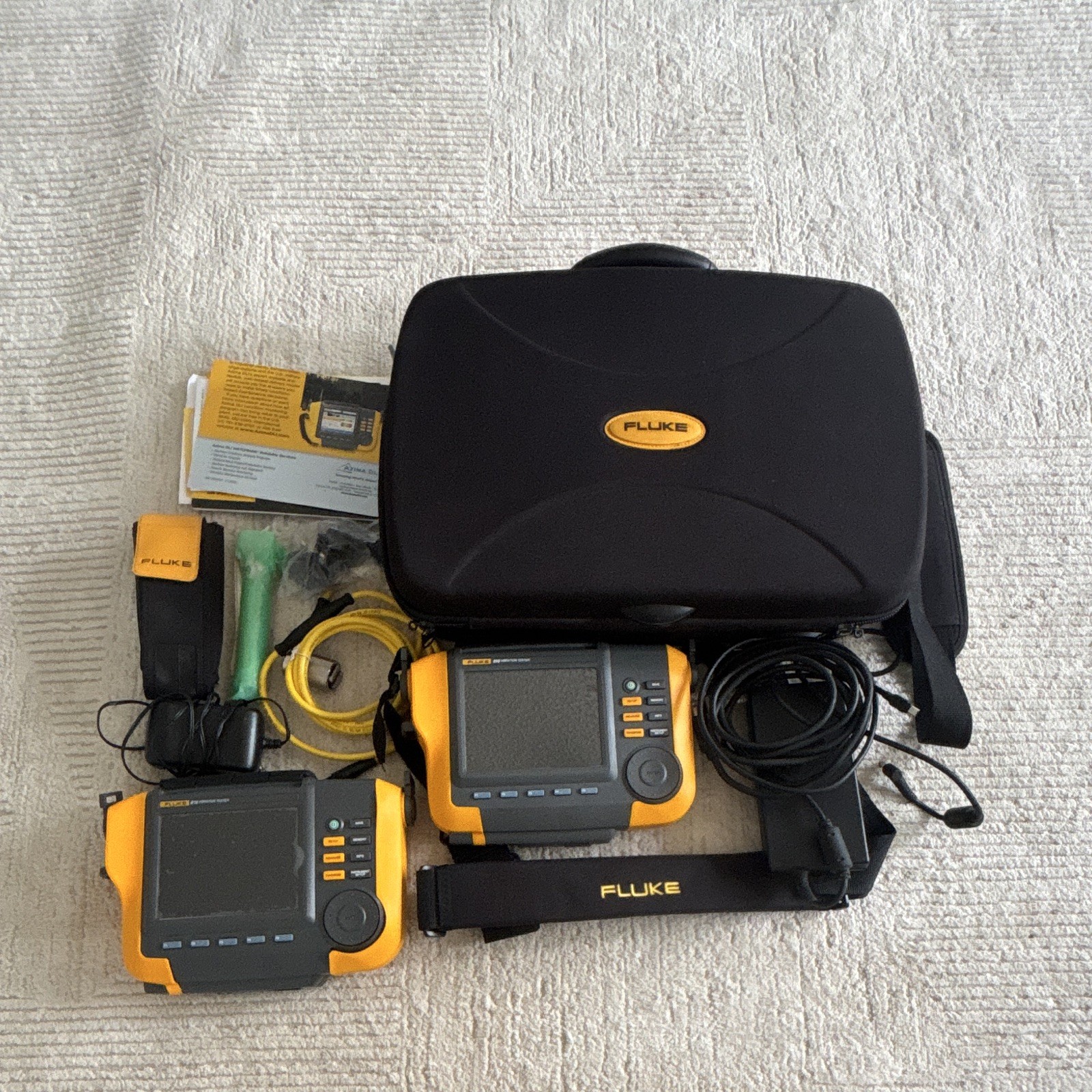 2 Fluke 810 vibrator tester w/ vibrator sensor, and tachometer