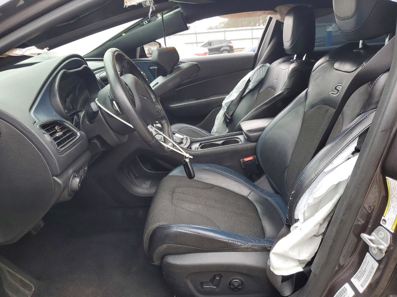 200 2016 Glove Box 5029939