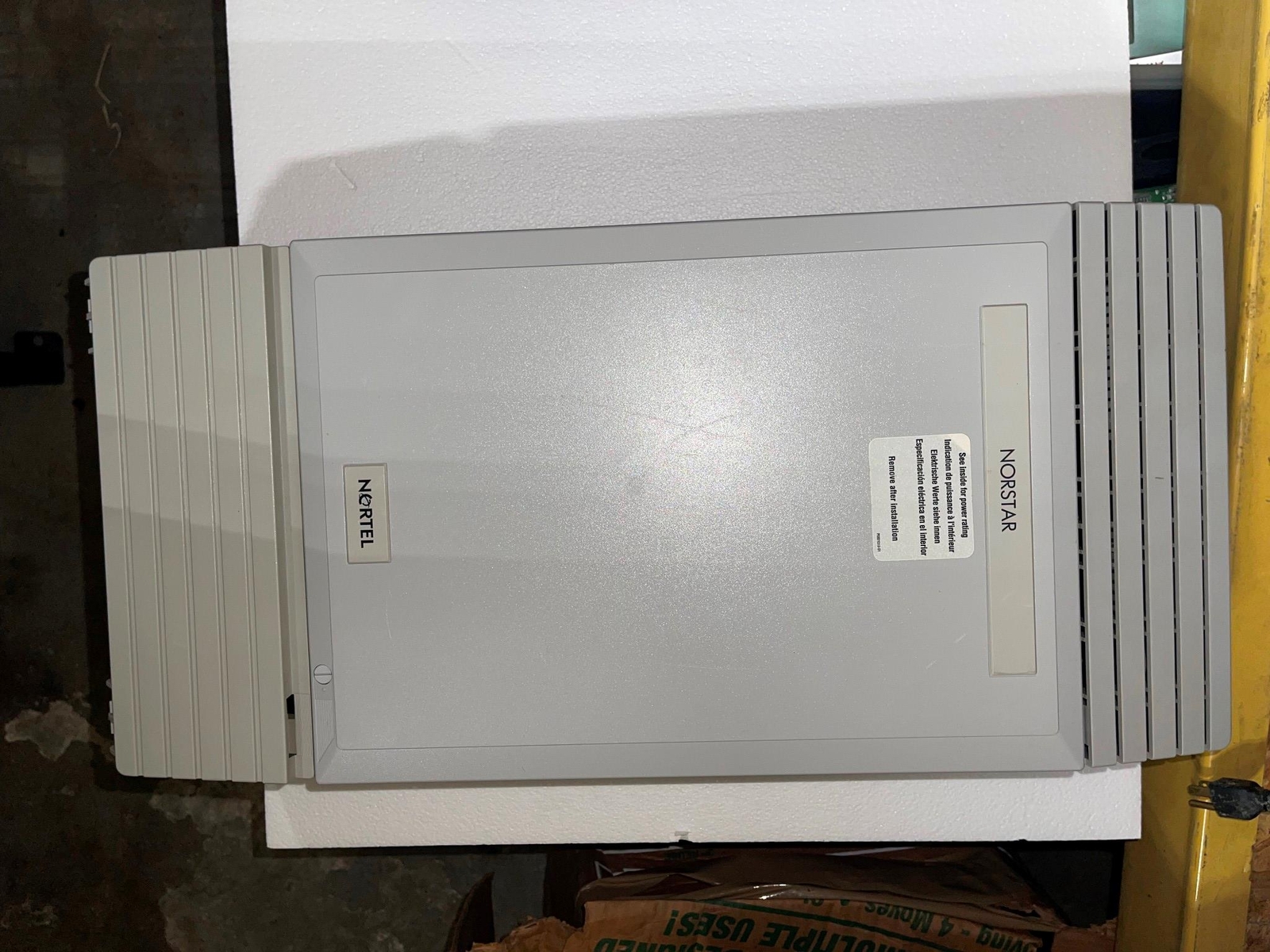 Nortel Norstar Modular MICS 0X32 Phone System KSU PBX Switch NT7B54FB-93 w/ 6.1