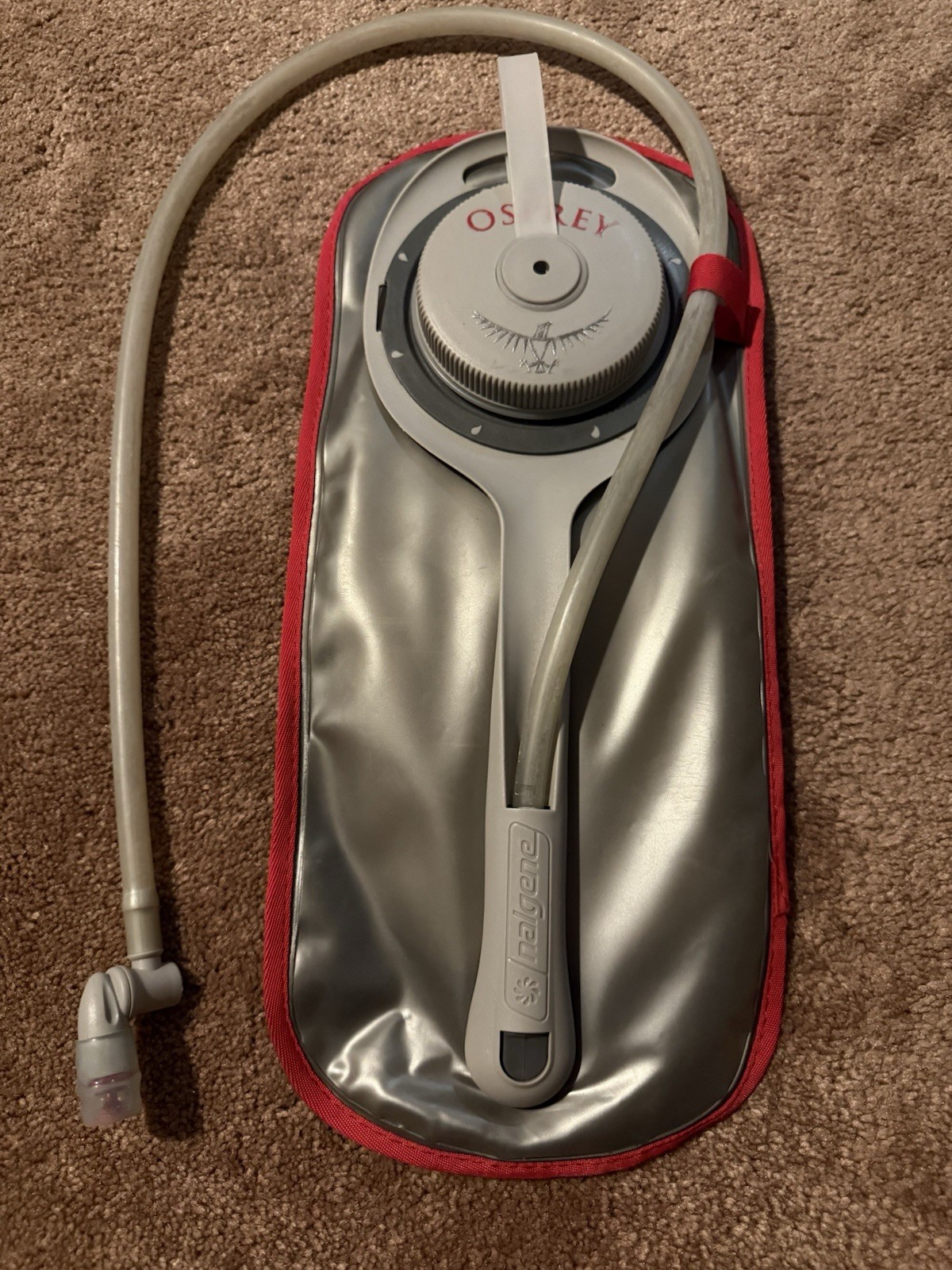 Osprey Hydraulics Hydraform Water Reservoir 2.0L 70oz Nalgene  *NEEDS CLEANING*