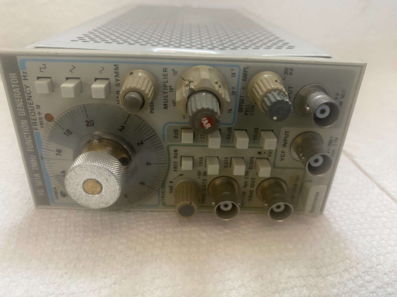 Tektronix FG501A Function generator plug in