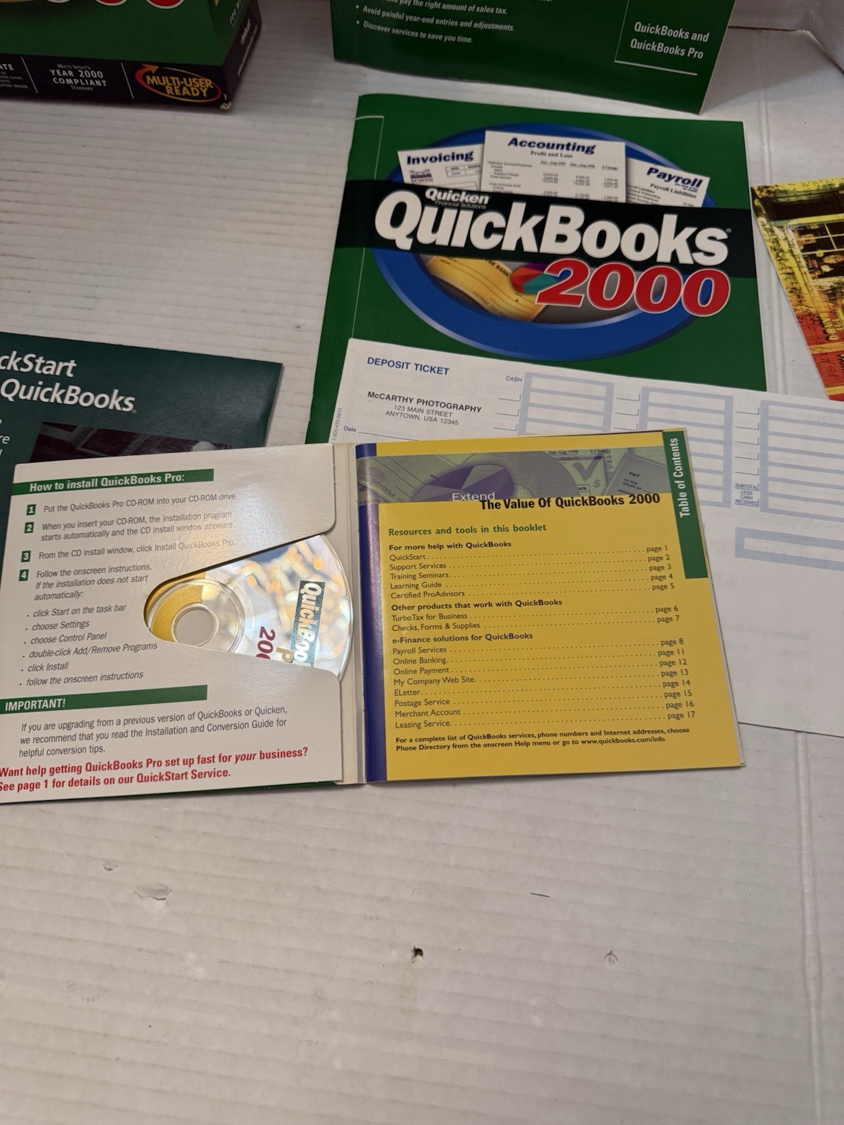 Intuit Quickbooks Pro 2000 for Windows Quicken Financial Services Software