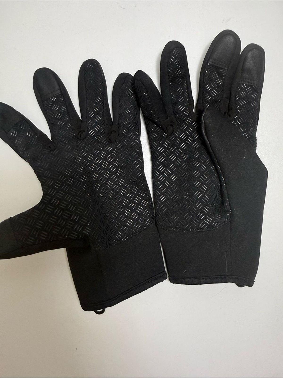 Black Winter Gloves with Zip Detail