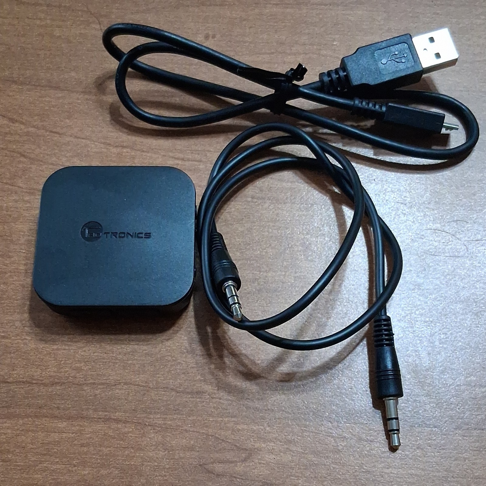 TaoTronics TT-BA08 Bluetooth 5.0 Transmitter/Receiver Wireless 3.5mm Audio