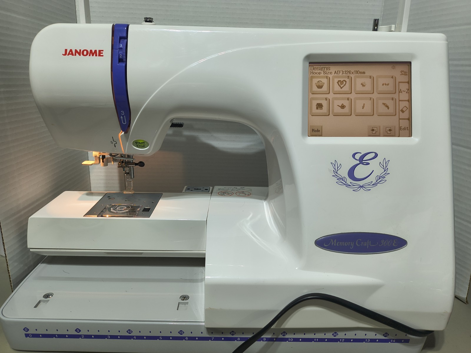 Janome MC300E Memory Craft 300E Computerized Embroidery Machine Tested Excellent
