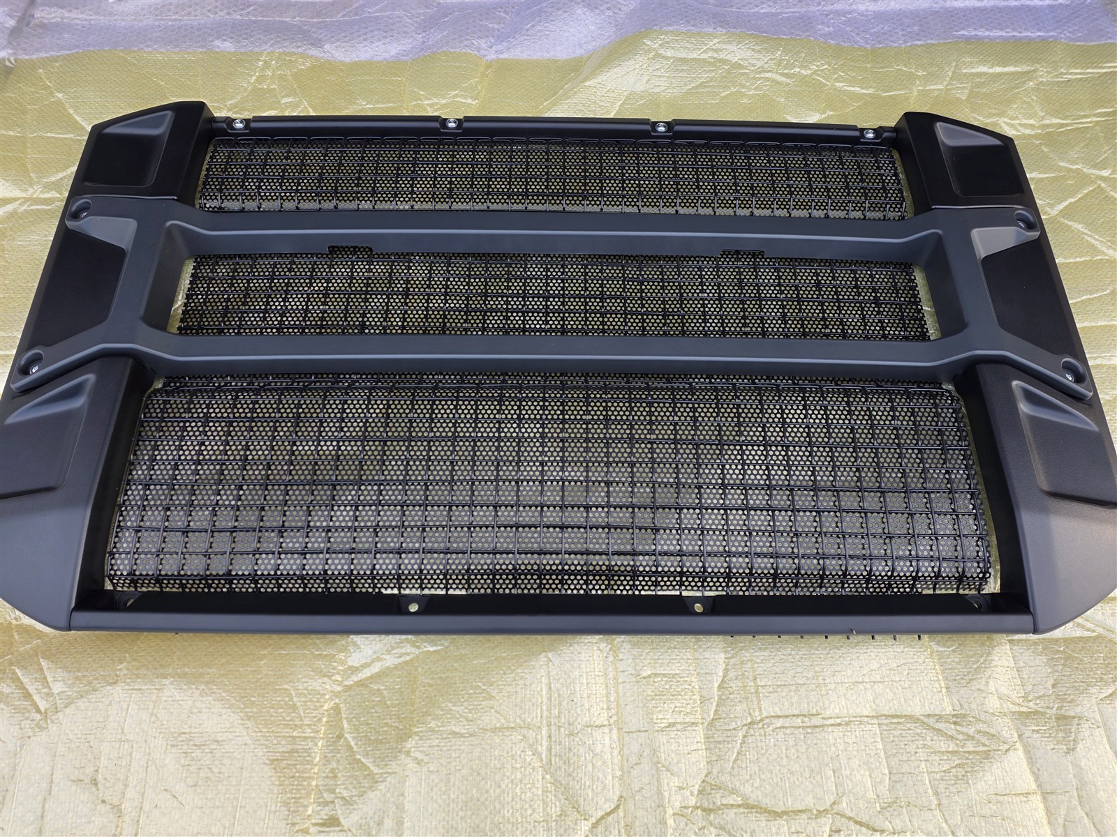 BLACK GRILL FOR MACK ANTHEM HOOD GRILLE