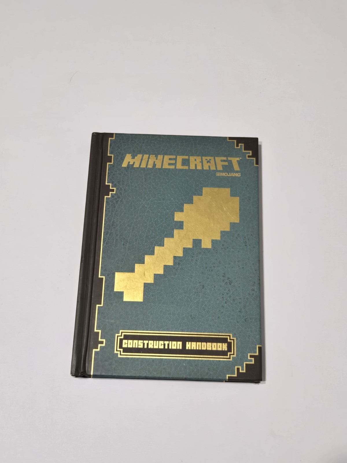 Minecraft Hardback Construction Handbook