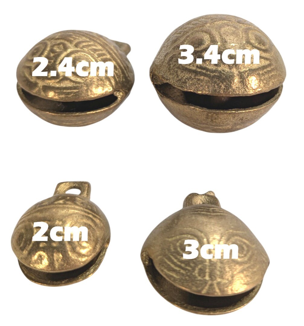 Set of 4 Vintage Brass Bells Hue Vietnam 2cm -3.4cm 0.8-1.3 inches see