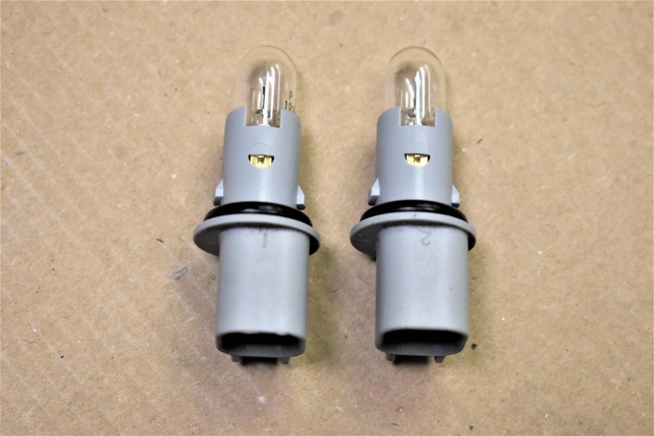 OEM 08-10 Cadillac CTS Sedan Left & Right License Plate Lightbulb  socket w Bulb