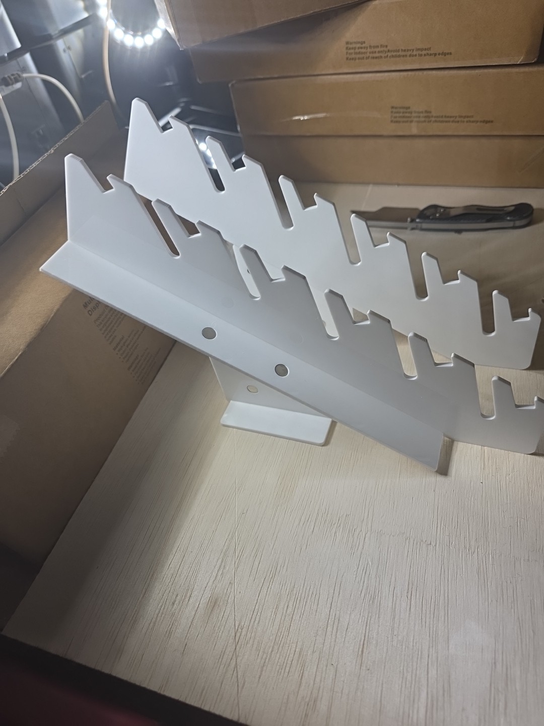Bzergtt Multi Functional Display Stand