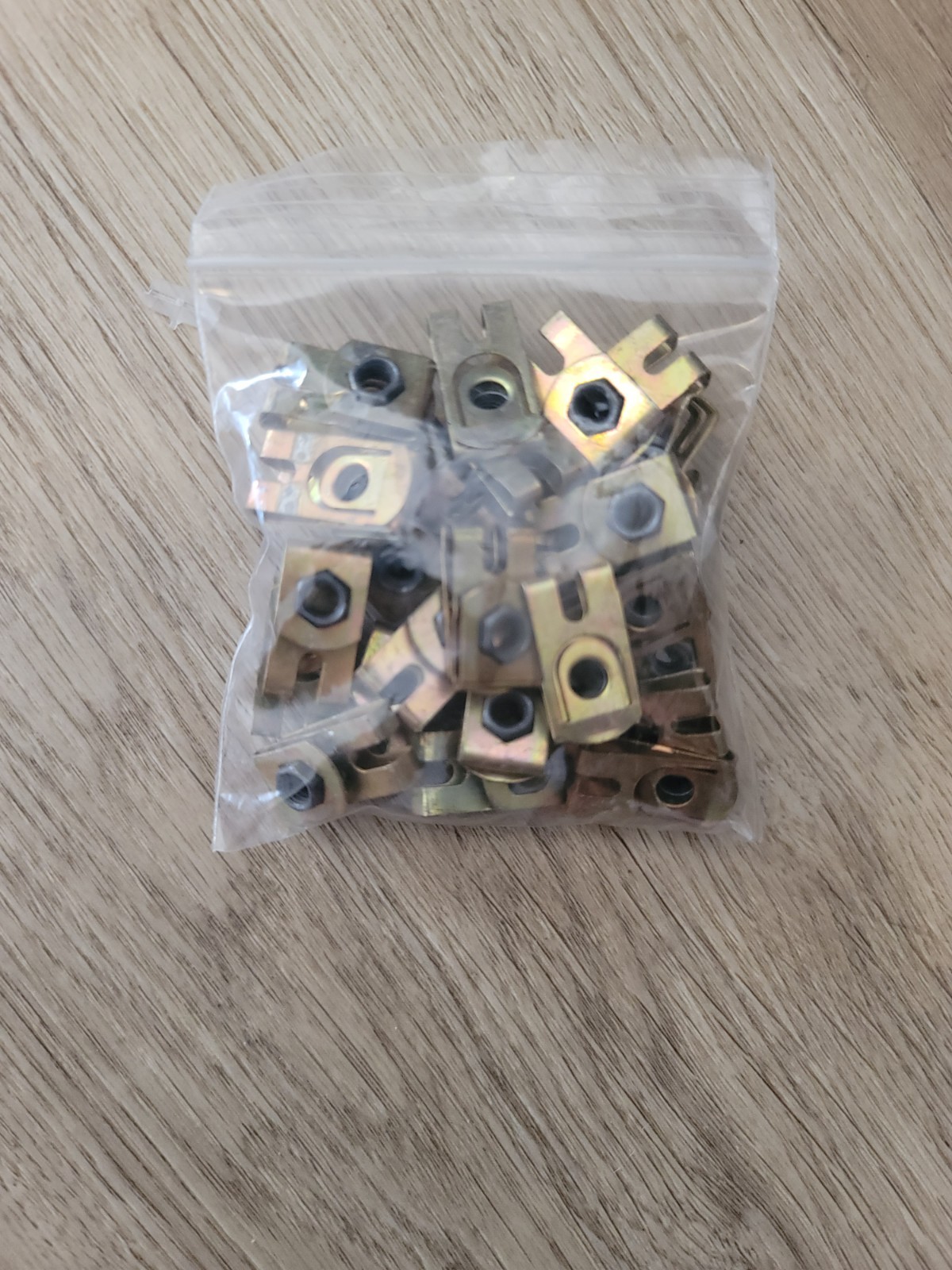 10-32 Aircraft Clip Nut RM52LHA4972-8-2 Lot of 25