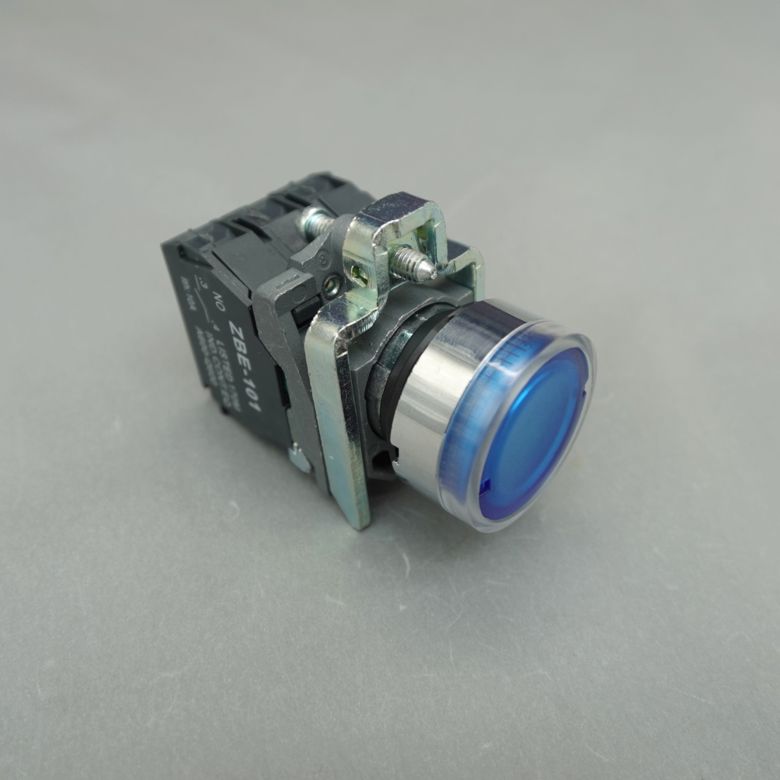 5PCS 24V Blue LED Illuminated 22mm pushbutton Switch flush push Fits XB4BW36B5