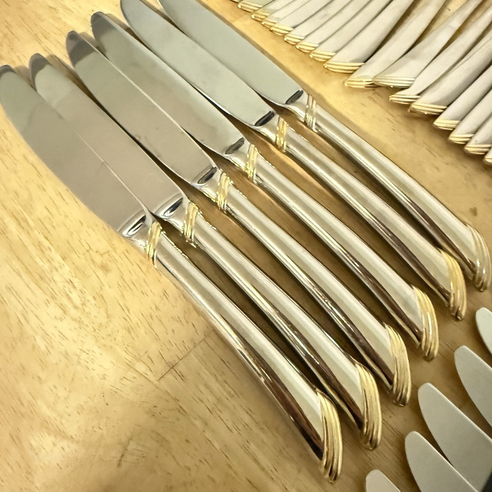 Mikasa Eclipse Gold Gerald Patrick 59 Pc Stainless Steel Flatware Set Serves 11