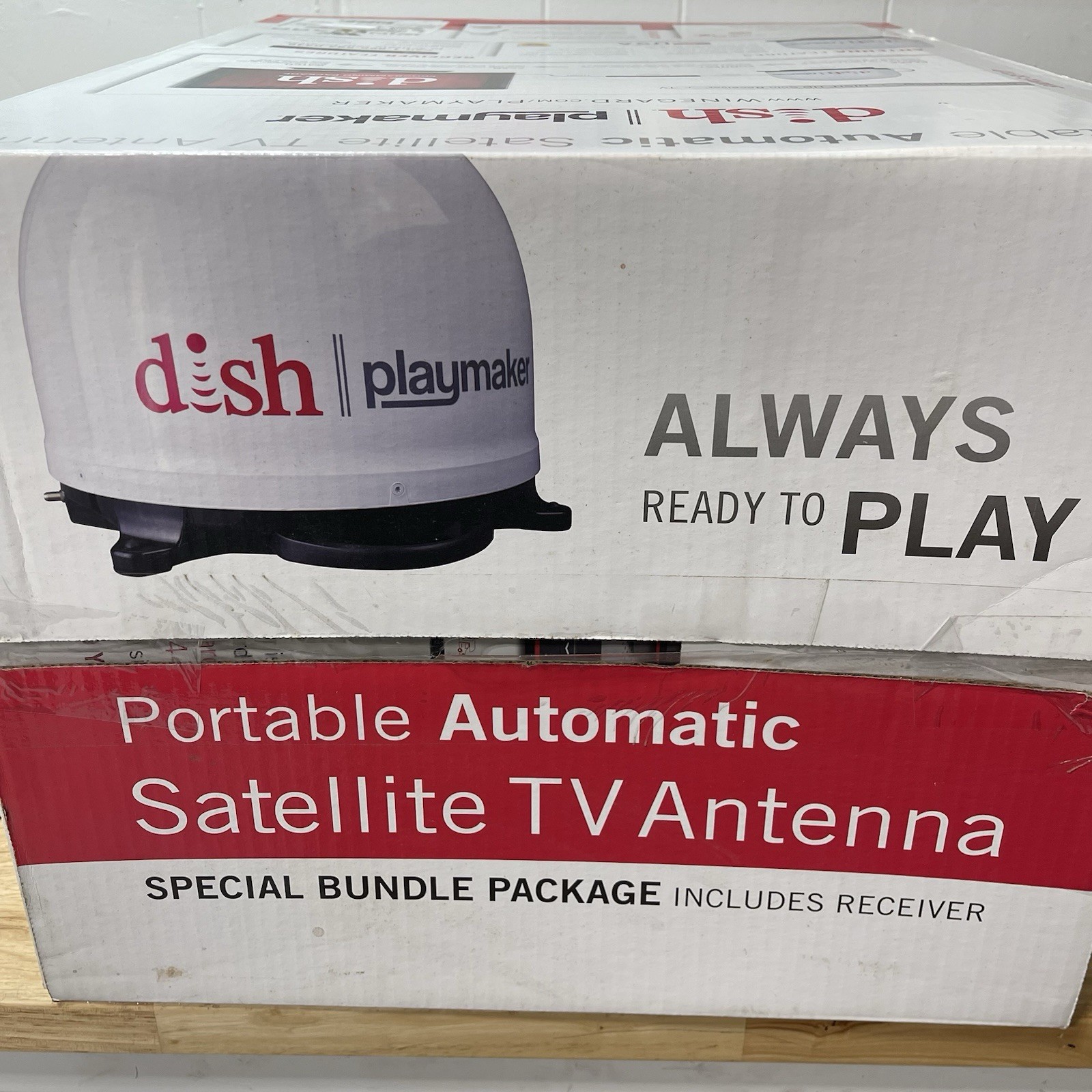 Winegard Playmaker Portable Satellite Antenna With Receiver