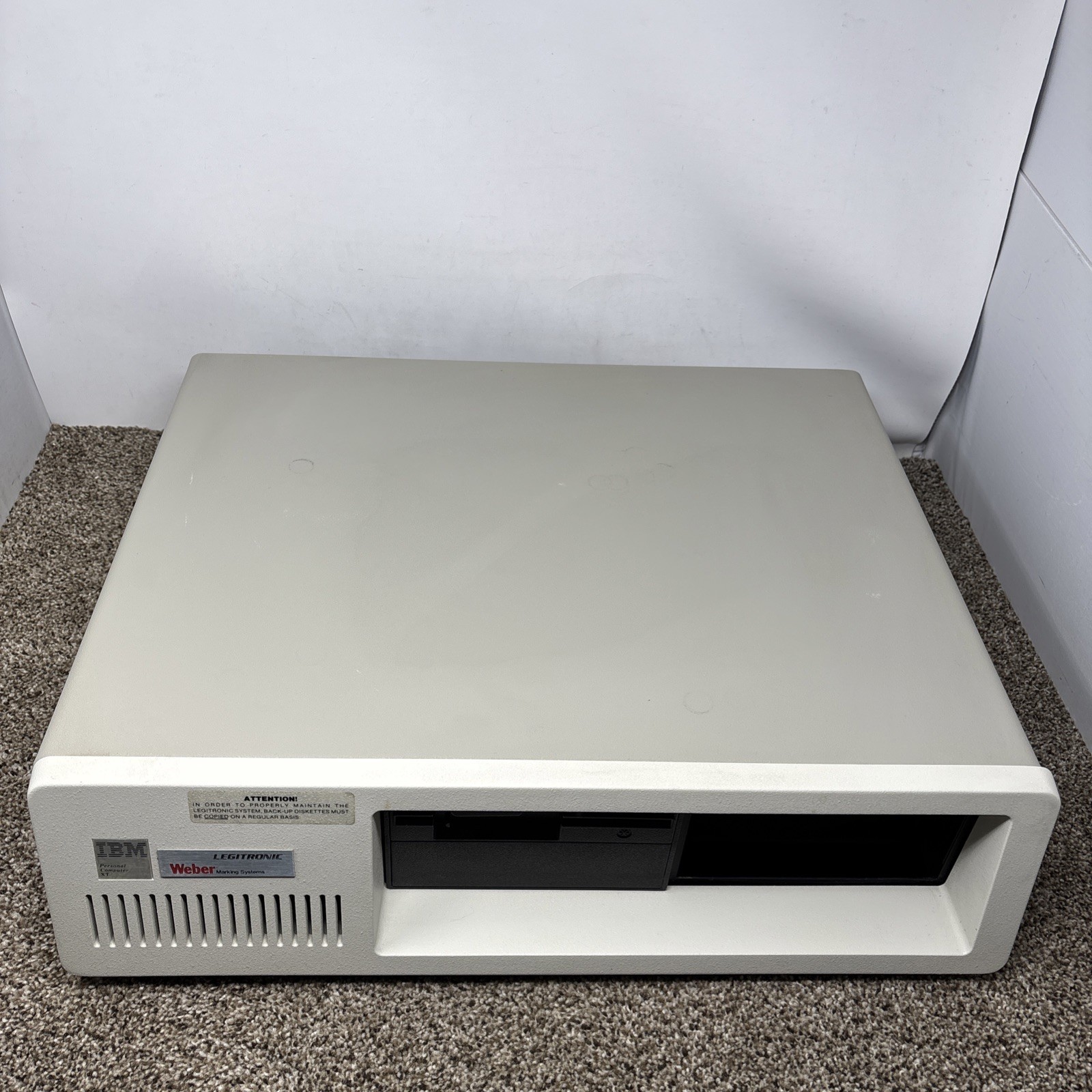 IBM 5160 XT FOR PARTS BOOTS TO BASIC Vintage Personal Computer Retro READ