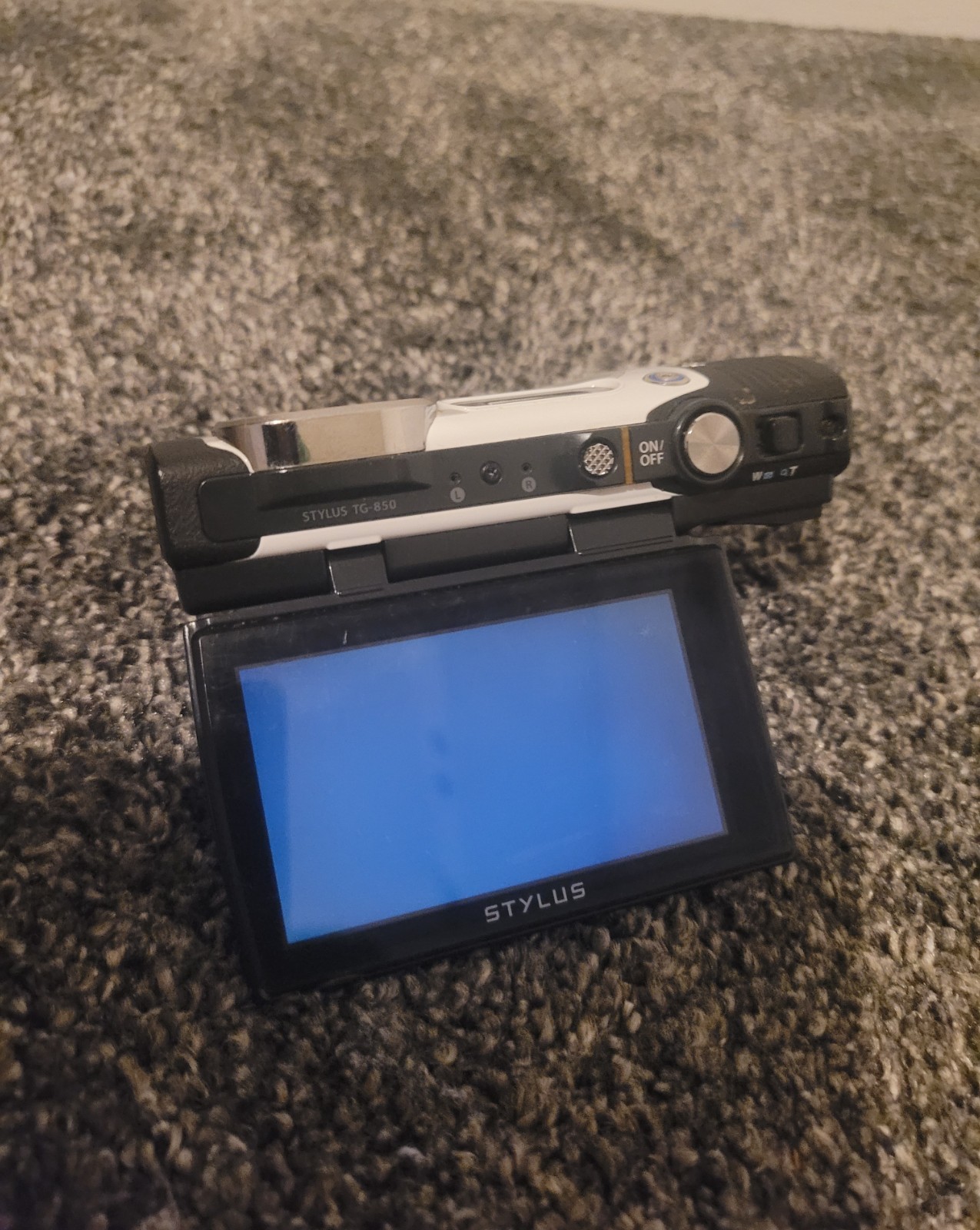 Olympus tough digital camera working faulty screen