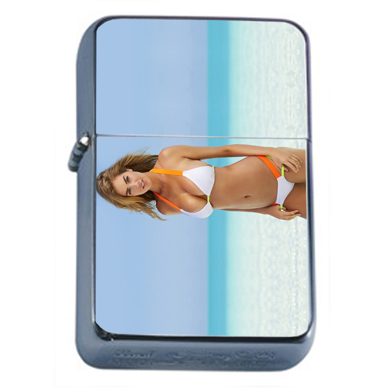 Indiana Pin Up Girls D8 Flip Top Oil Lighter Wind Resistant