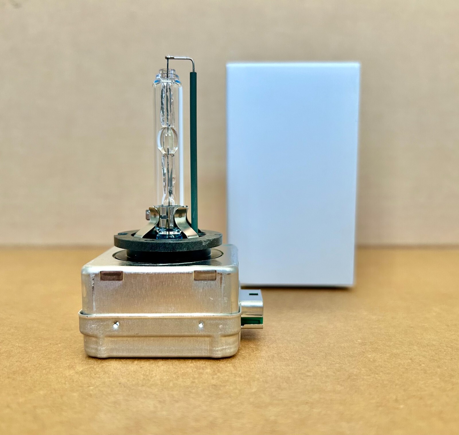 New OEM for Jeep Cherokee / Grand Compass Xenon D3S Bulb Light Lamp pn L0000D3S