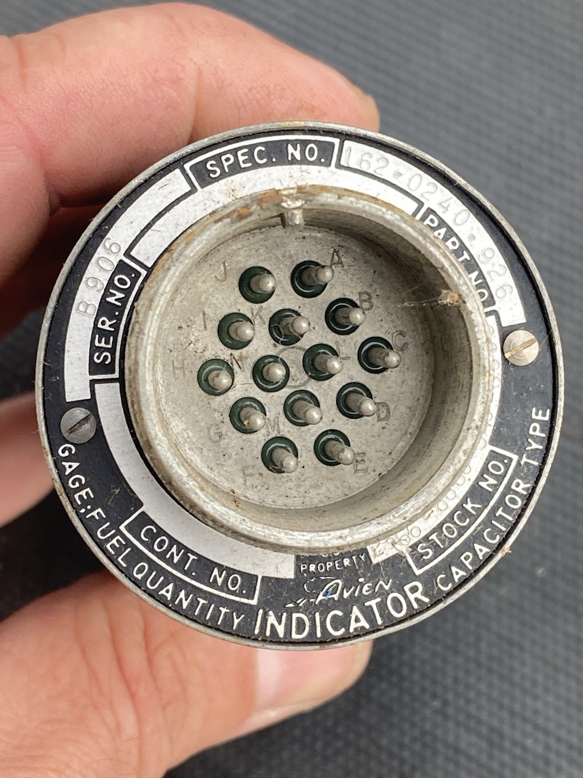 AIRCRAFT GAUGE FUEL FLOW RATE INDICATION Avien Inc. Air Force Fuel Quantity ￼￼
