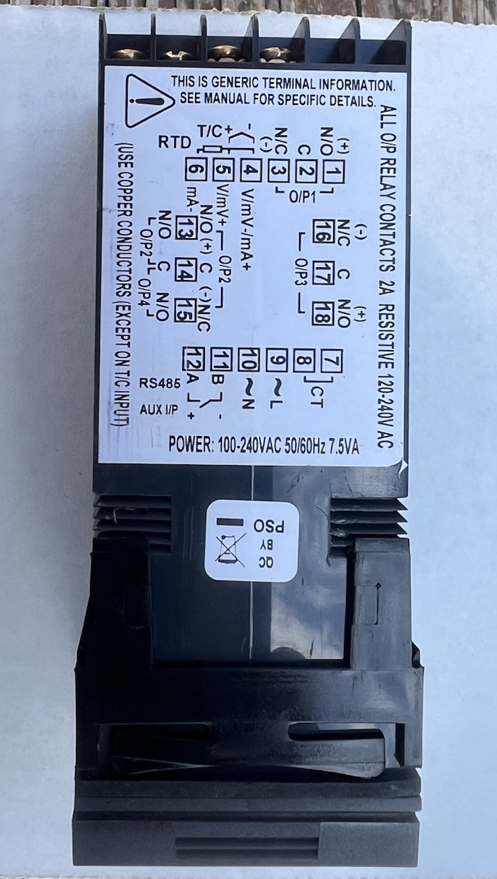 West Control Solutions MODEL NO P6701 TEMPERATURE CONTROLLER
