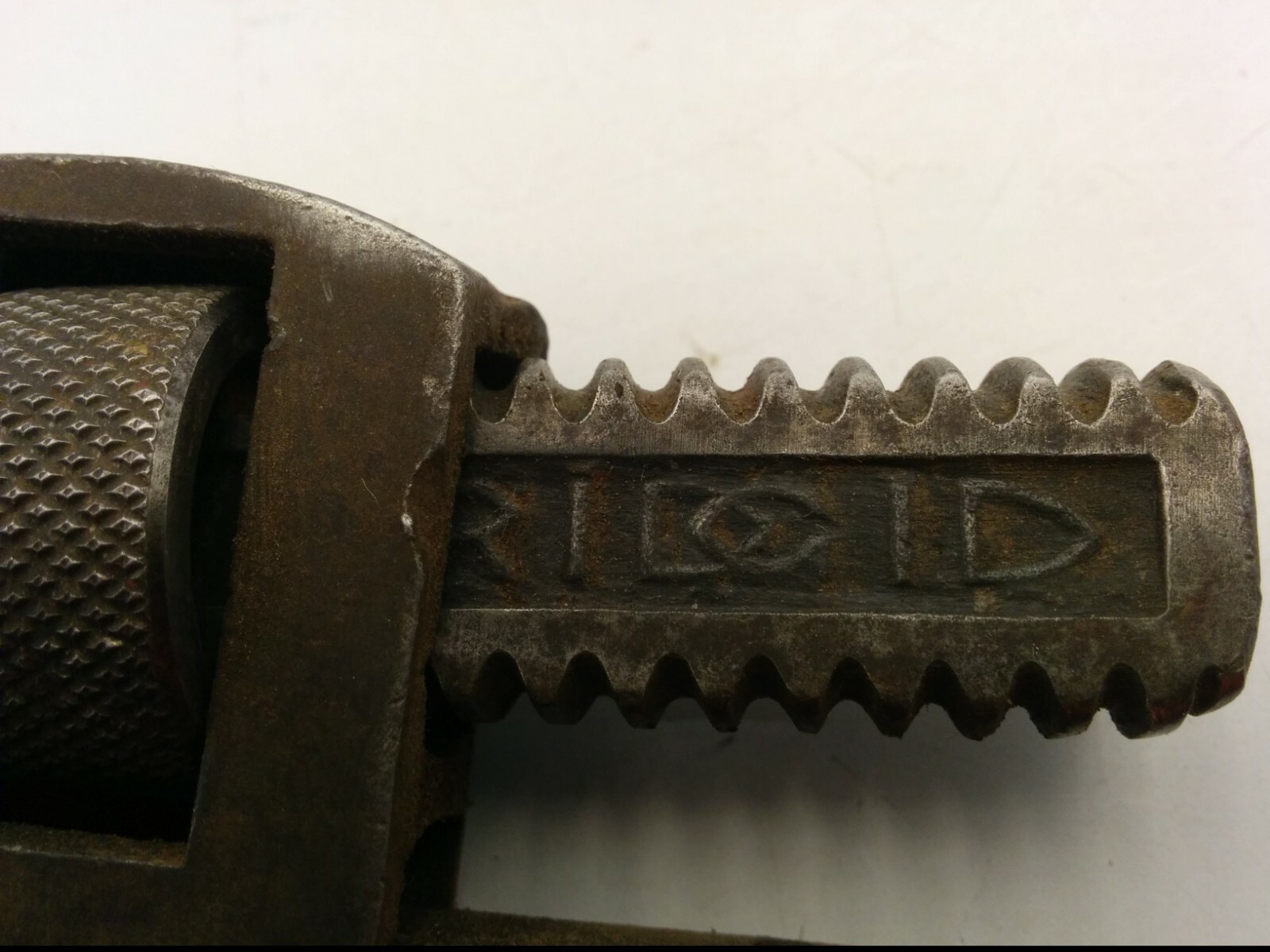 VINTAGE DUREX WEST GERMANY #10 ADJUSTABLE PIPE WRENCH, 9" LONG