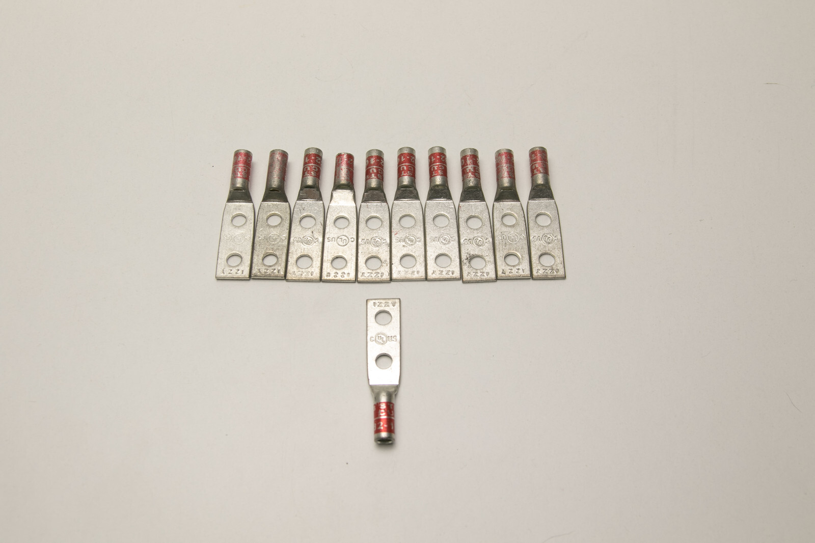 IZZY 82-10S-I #8 AWG 2-Hole Lug, #10 Stud, 5/8in Spcg, Short Brrl - Fast Ship