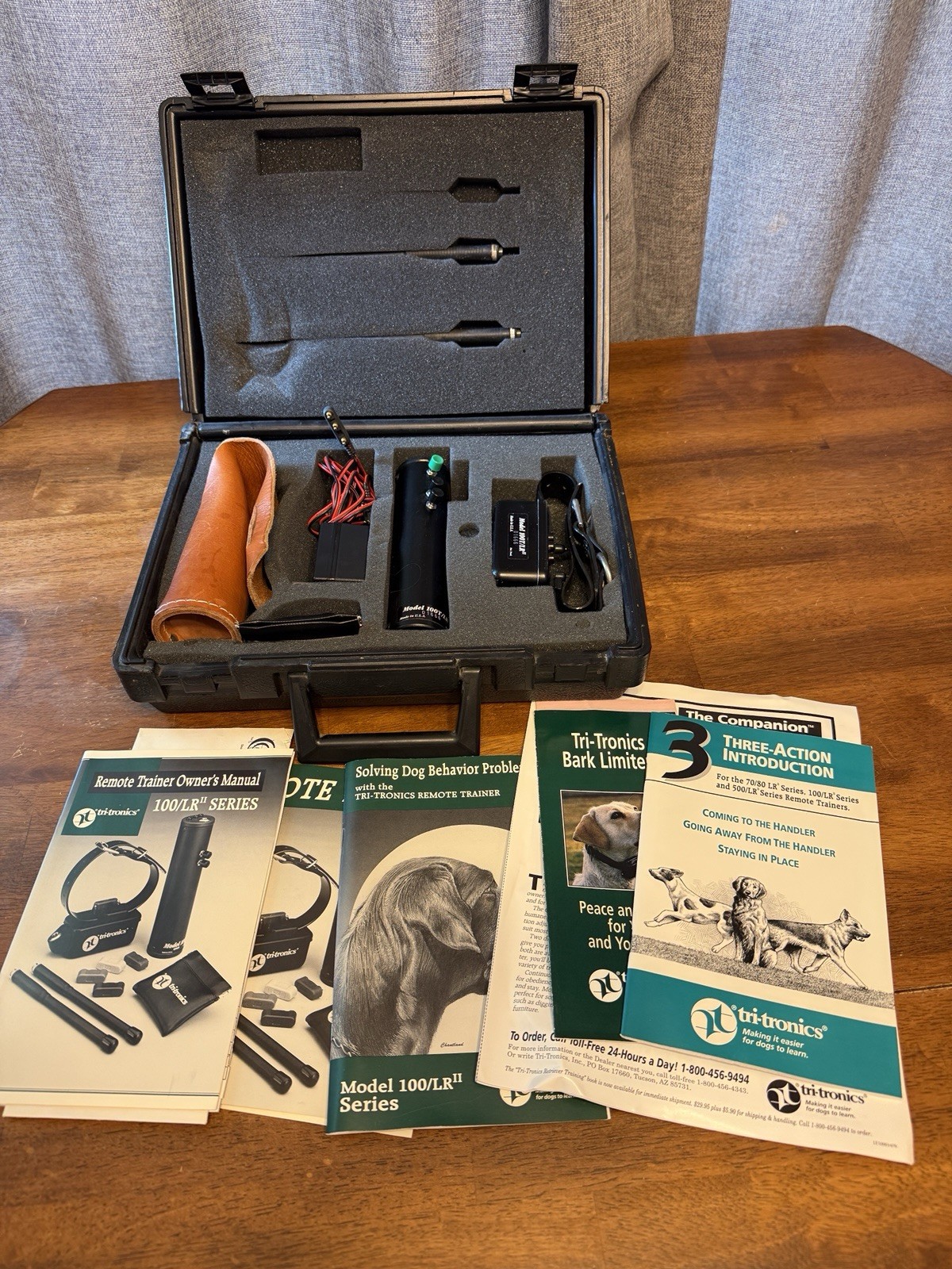 Tri-Tronics 100 LR II Professional Hunting Dog Collar Trainer System UNTESTED