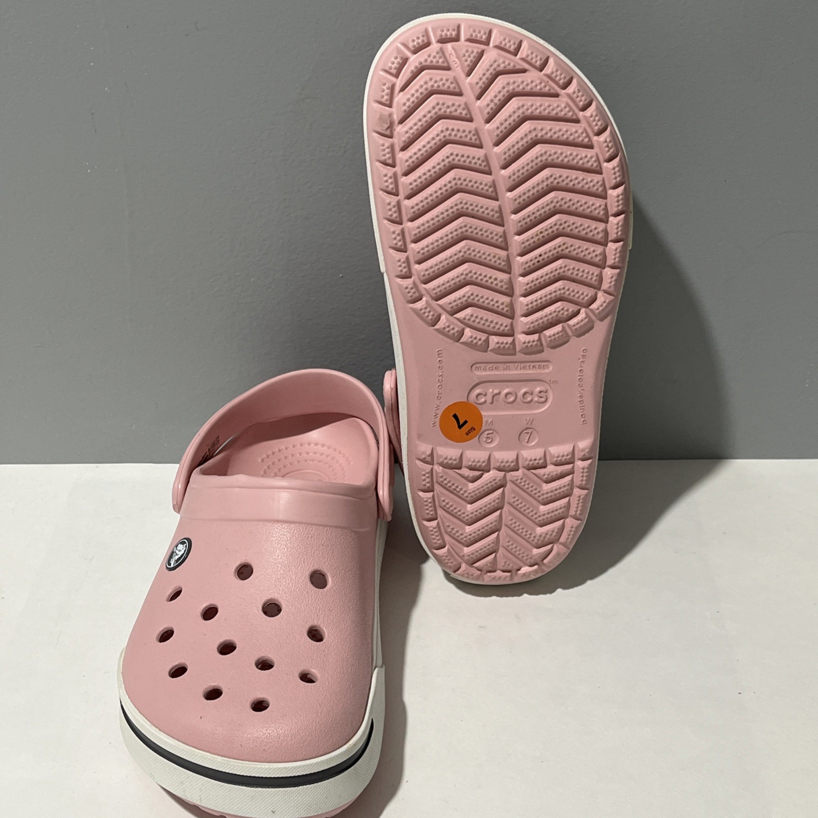 Crocs Classic Pink Clogs Women Size 7 Men Size 5
