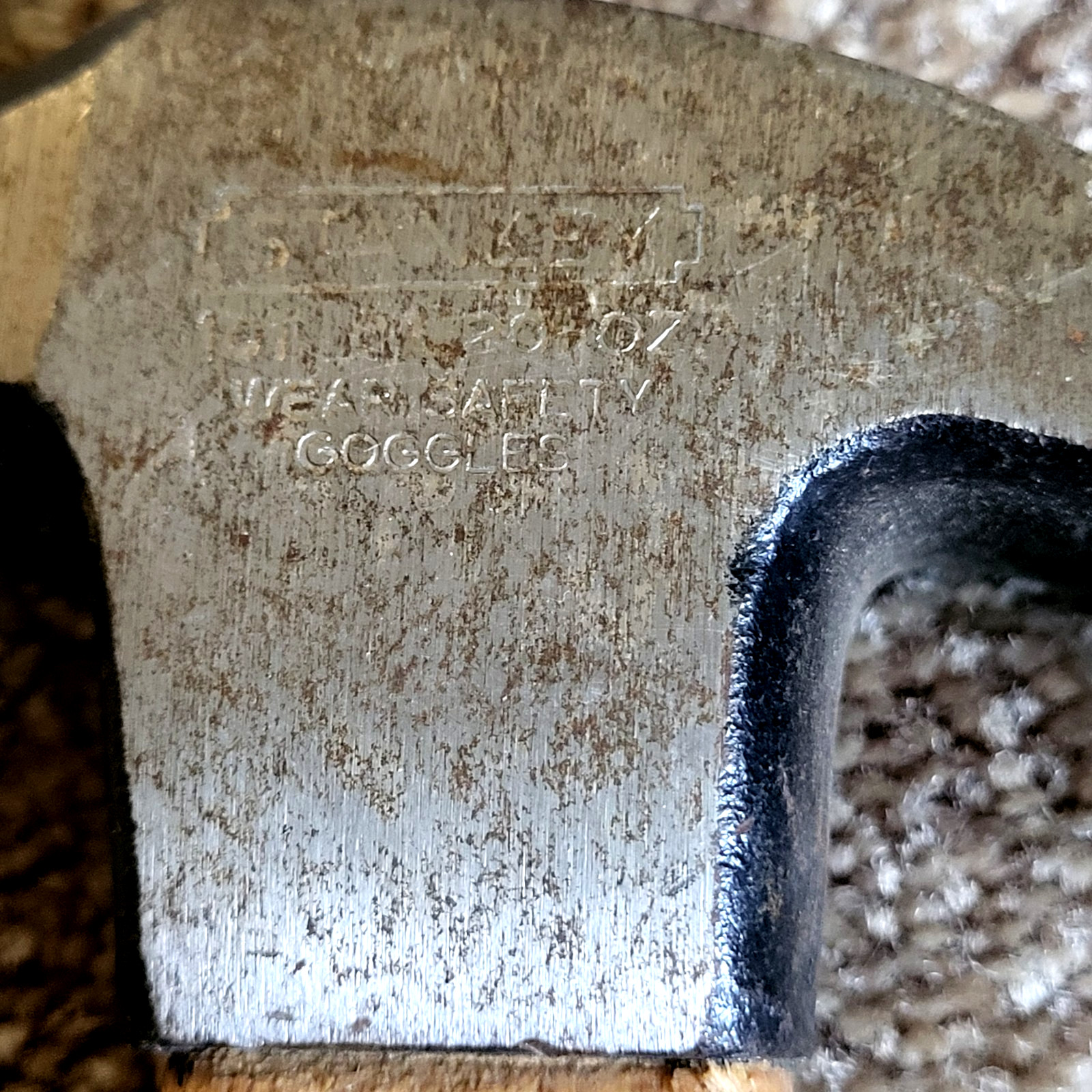 VINTAGE STANLEY 100 Plus Hammer #101 20 oz. NOS