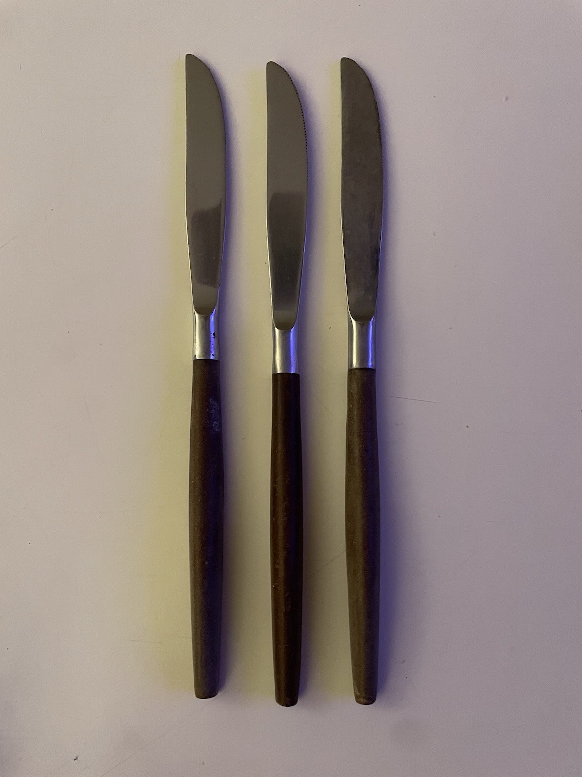 Ekco Eterna Canoe Muffin 3 Dinner Knives MCM Stainless Made in Japan