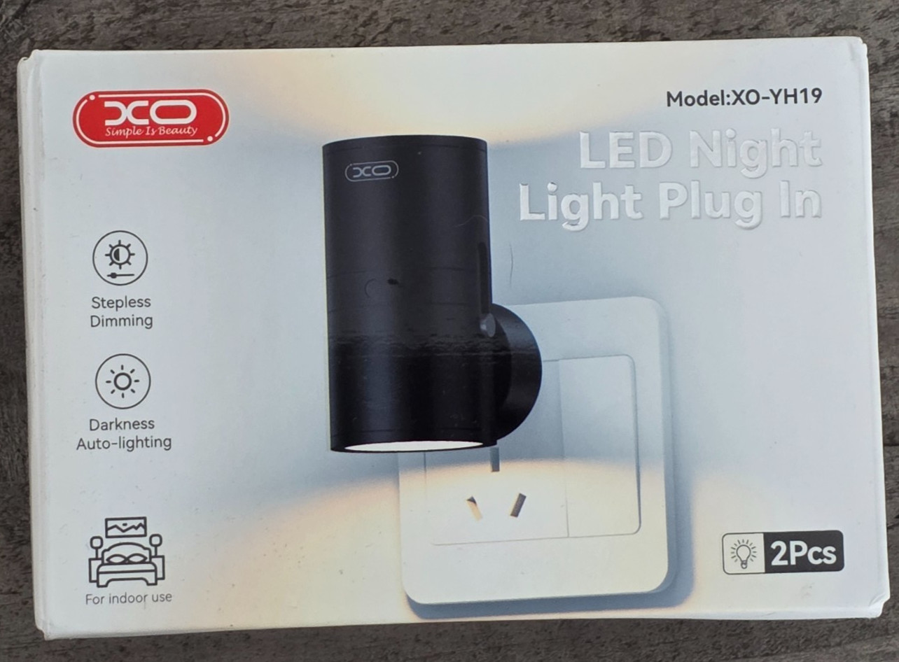 XO YH19 LED Night Light 2-Pack Plug-in Dusk to Dawn Sensor Soft Warm White