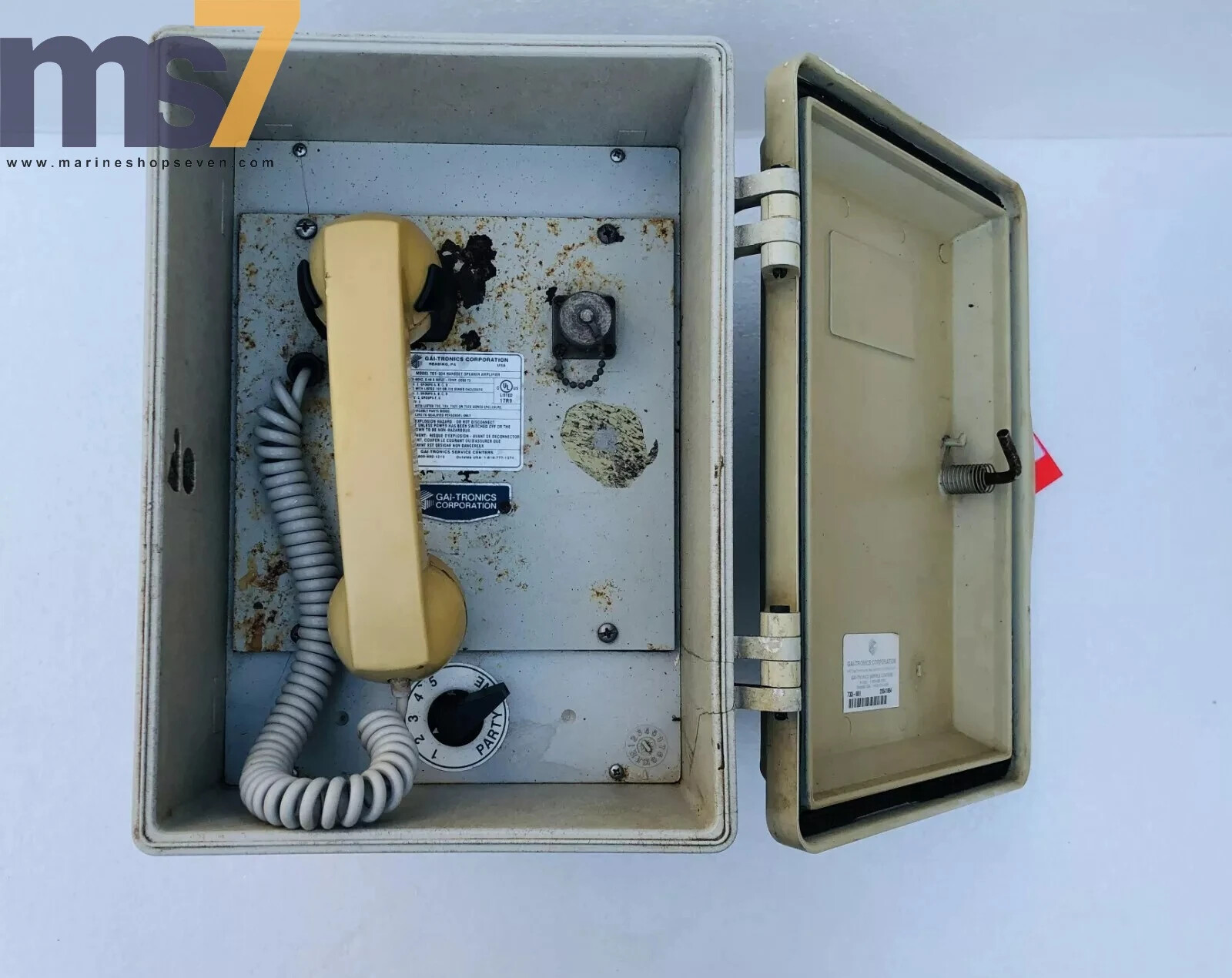 GAI-TRONICS 701-304 HANDSET/ SPEAKER AMPLIFIER 120 VAC W/7335-001 ENCLOSURE #4