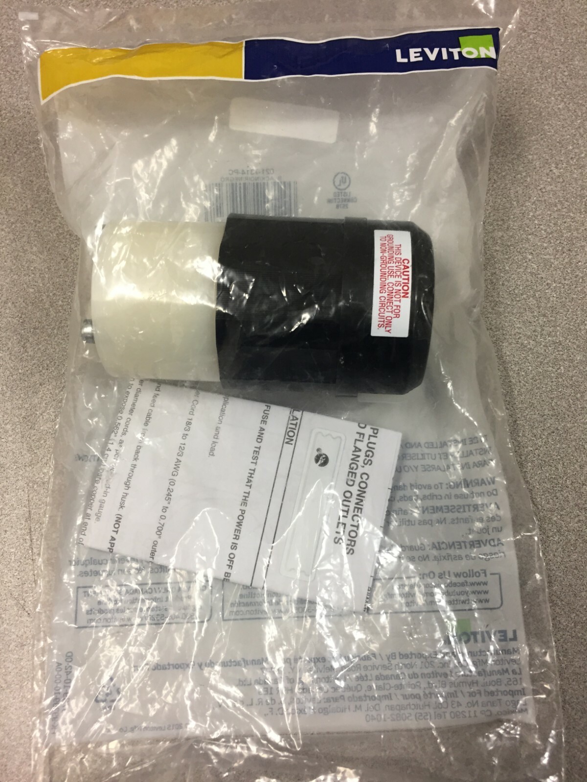 Leviton 021-07314-PC Industrial Nylon Non-Grounding Locking Connector