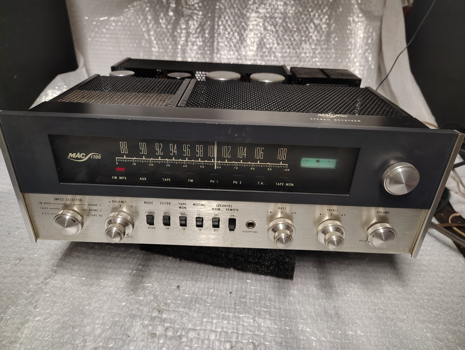 McIntosh MAC 1700 Receiver