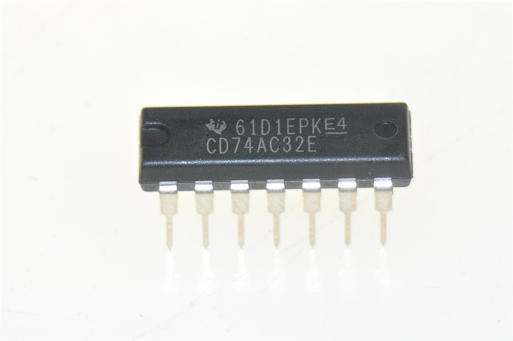 New (135pcs) CD74AC32E TEXAS INSTRUMENTS IC Logic