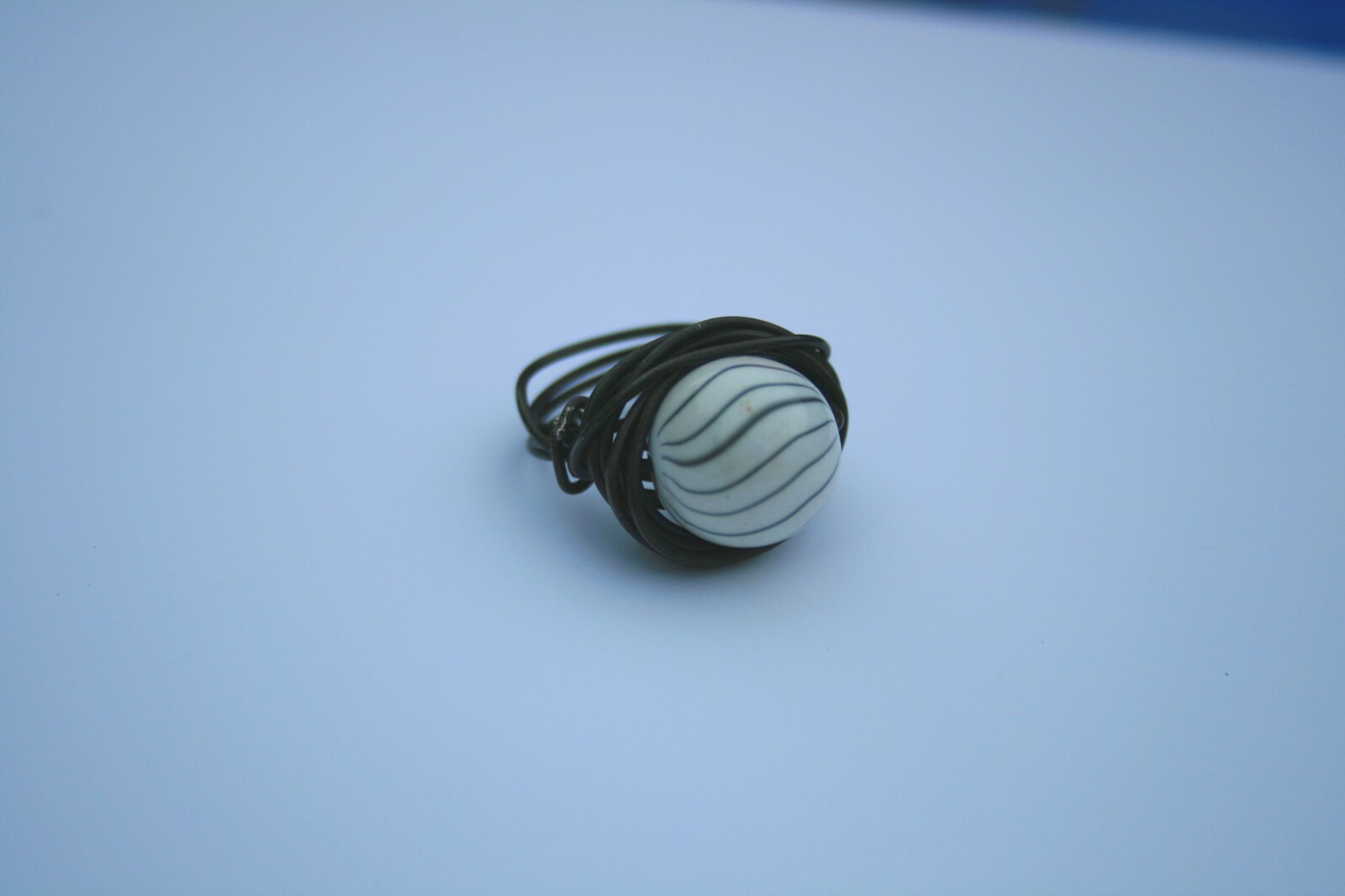 Large Wire Wrap Statement Ring, White Black Striped 'Marble' Charm, Size 8, NEW