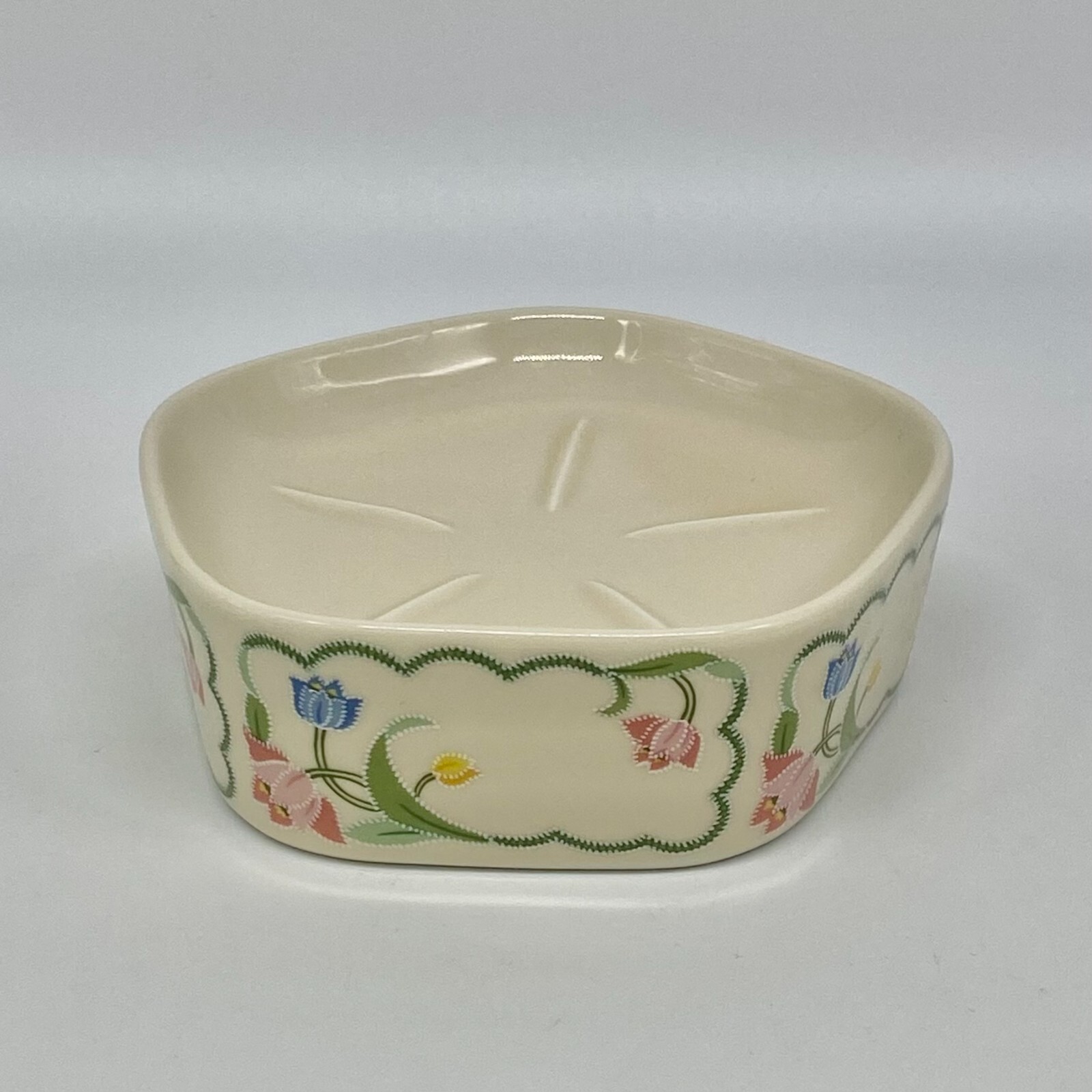 Vintage Andre Richard "JACKIE" Ceramic Floral Bathroom Soap Dish - Made in Japan