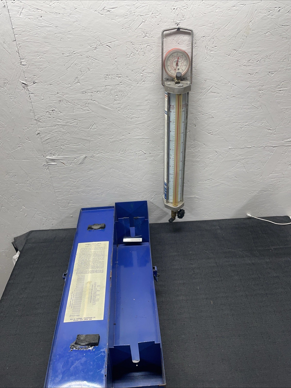 Vintage Thermal Engineering Company |Thermal Charg-Check Gauge 7003 -2 1/2 lb