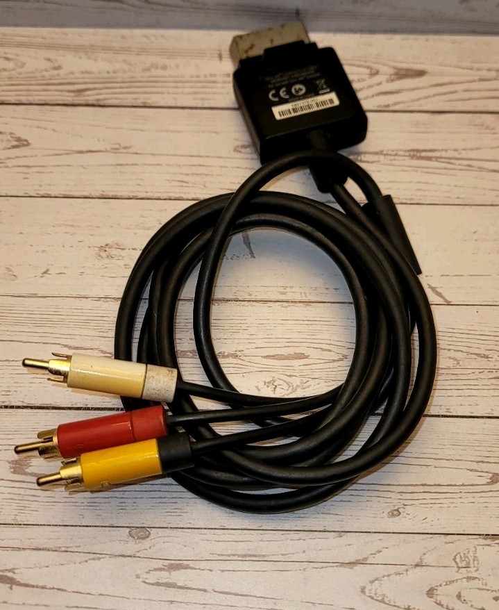 XBOX 360 COMPOSITE AV CABLE, PRE-OWNED. UNTESTED .