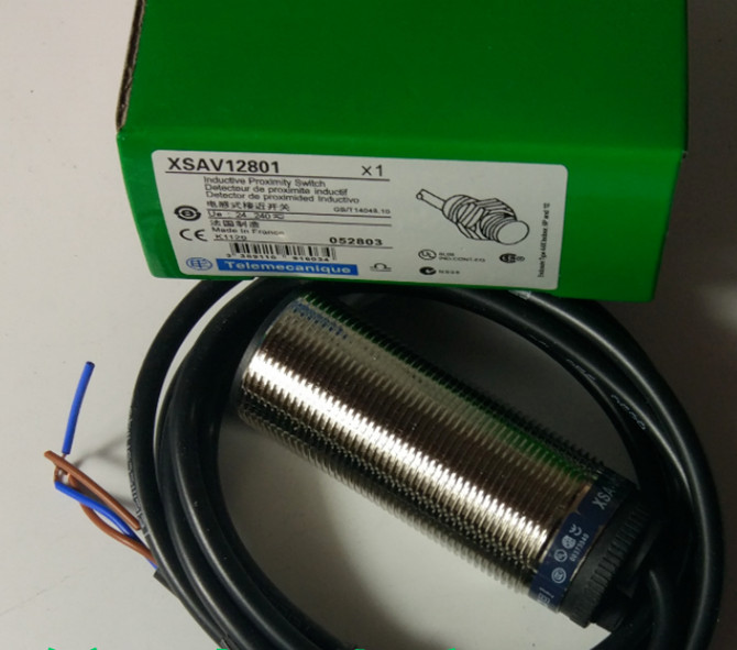 1PCS New original XSAV12801 Schneider XSAV12801 speed sensor  Fast delivery