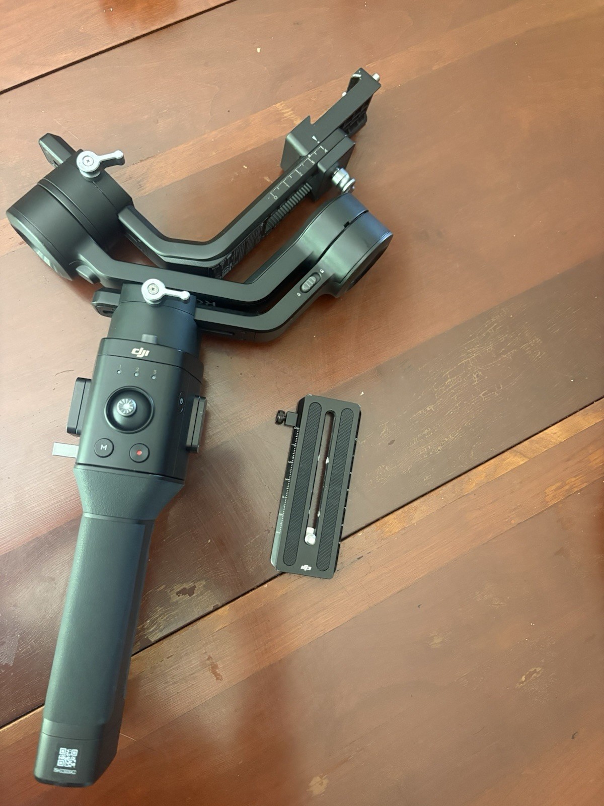 DJI Ronin S Gimbal Handheld Stabilizer