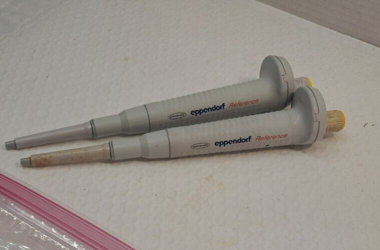lot of 2 Eppendorf Reference 150 µL Single Channel Pipette