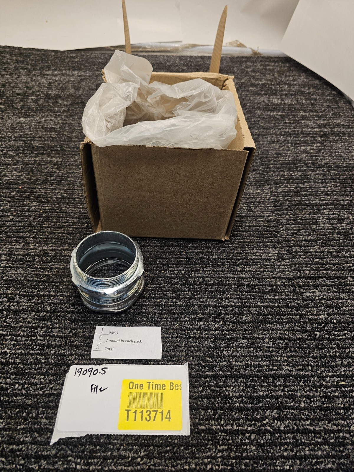 (QTY 5) Eaton Crouse-Hinds 655 Compression Type Connector 2" Size Conduit