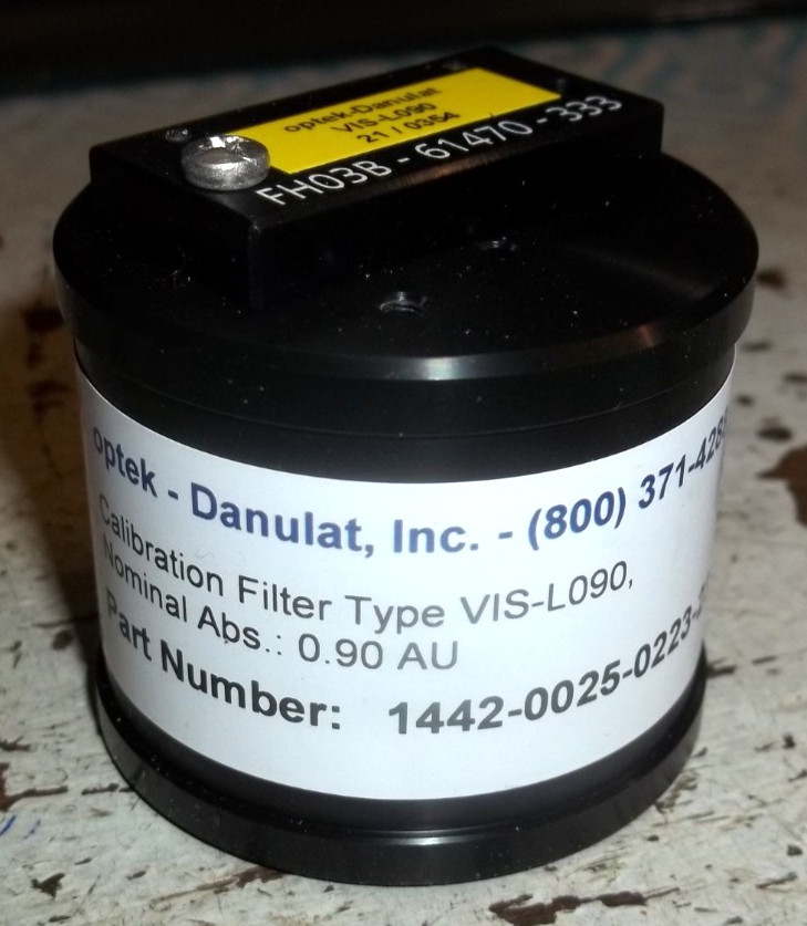 OPTEK DANULAT VIS-L090 FH03B-61470-333 1442-0025-0223-23 CALIBRATION FILTER 0.90
