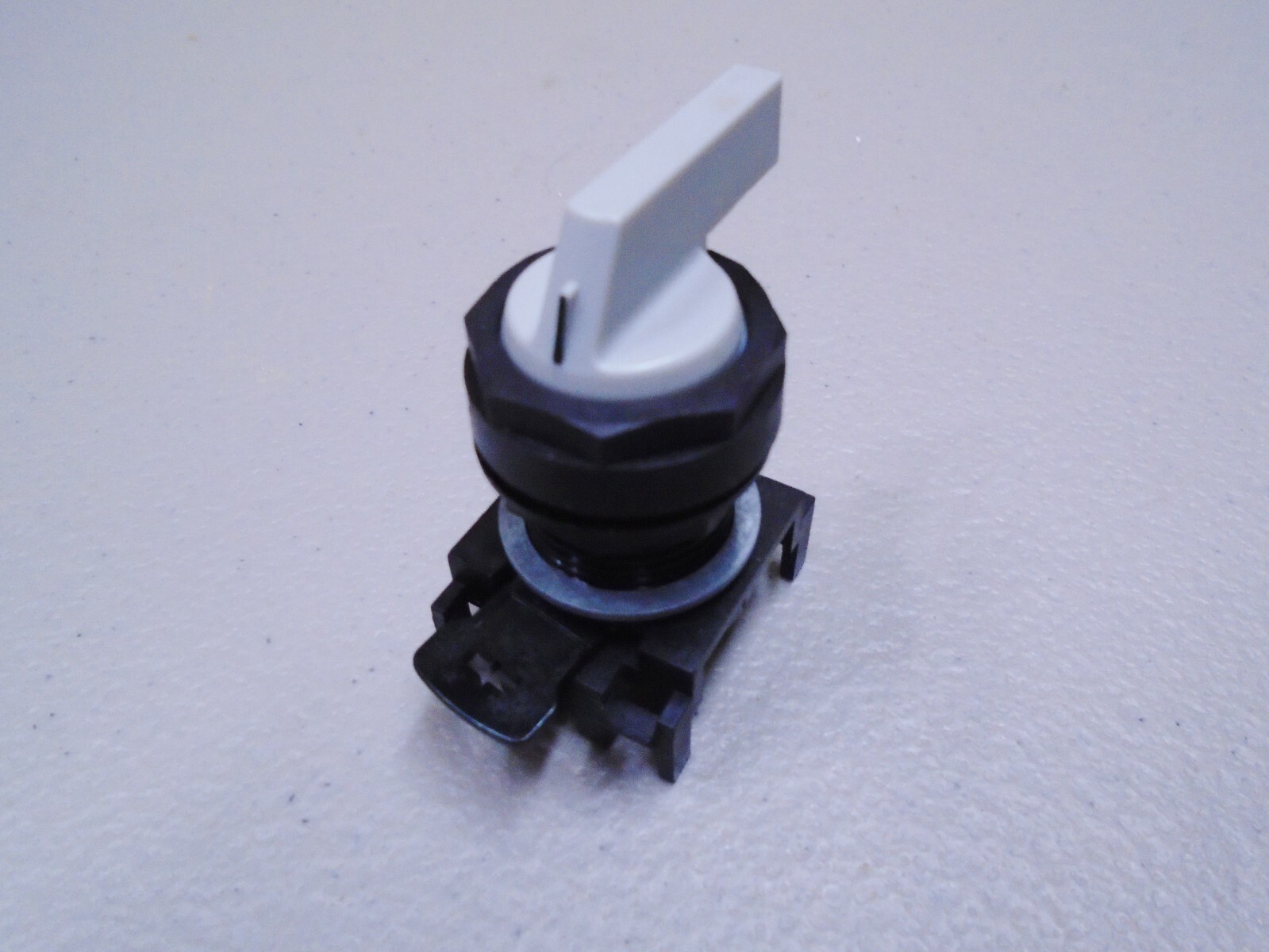 NEW Westinghouse PB4JDL2A Operator Selector Switch Lever Gray 2 Position