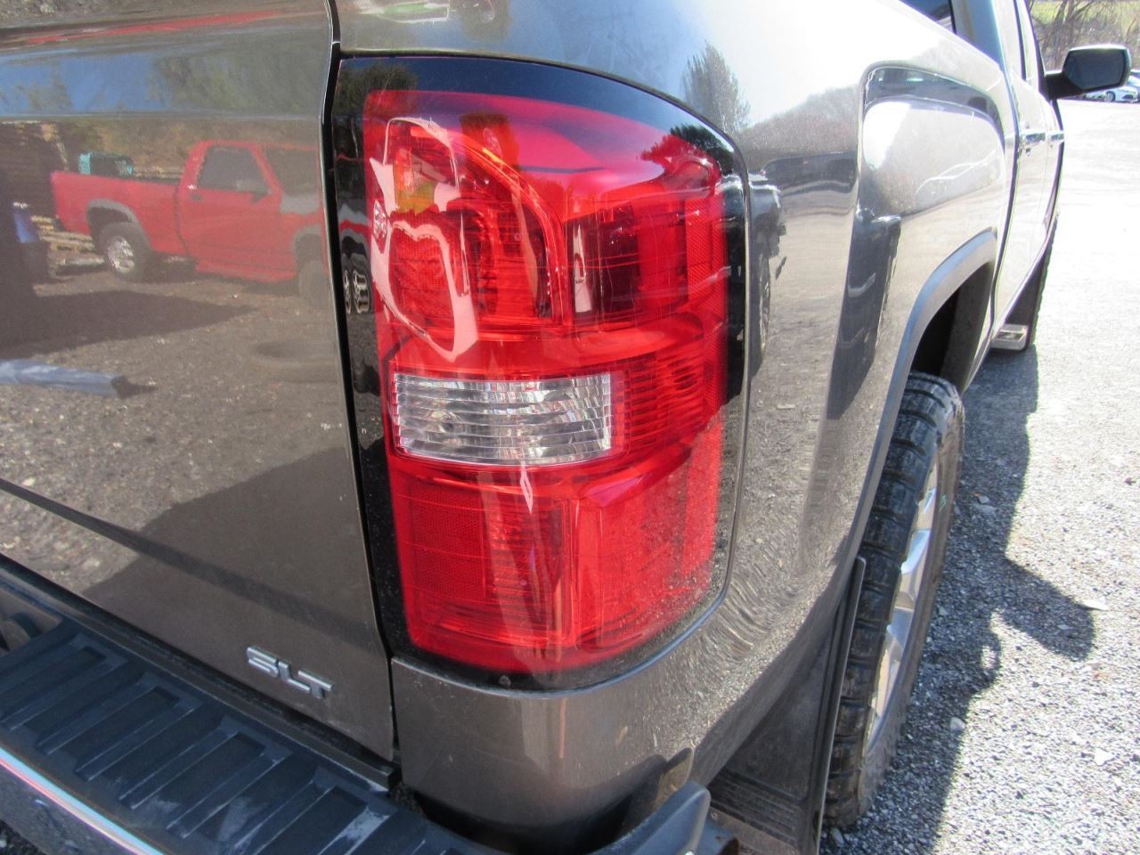 SIERRA150 2015 Glove Box 1035559
