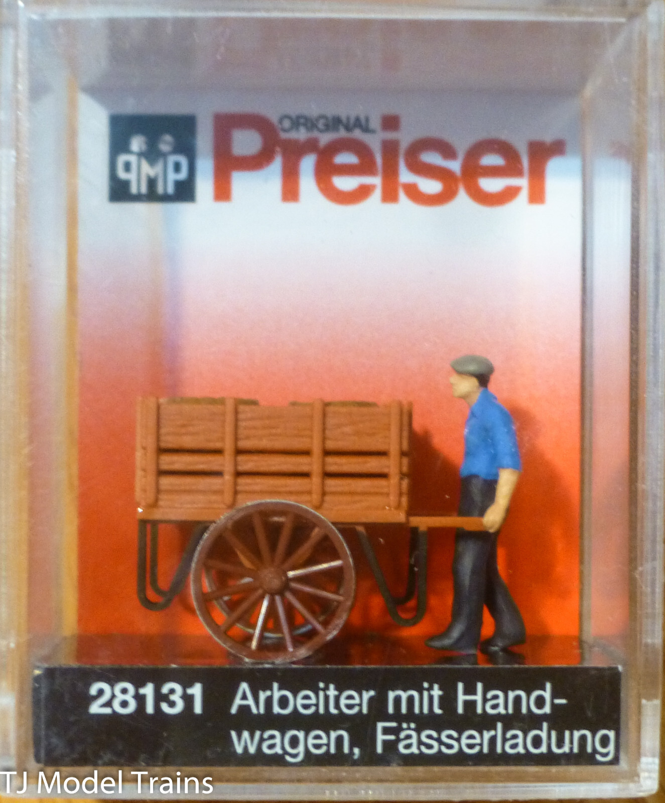 Preiser HO #28131 Worker Pushing Handcart w/Load of Barrels