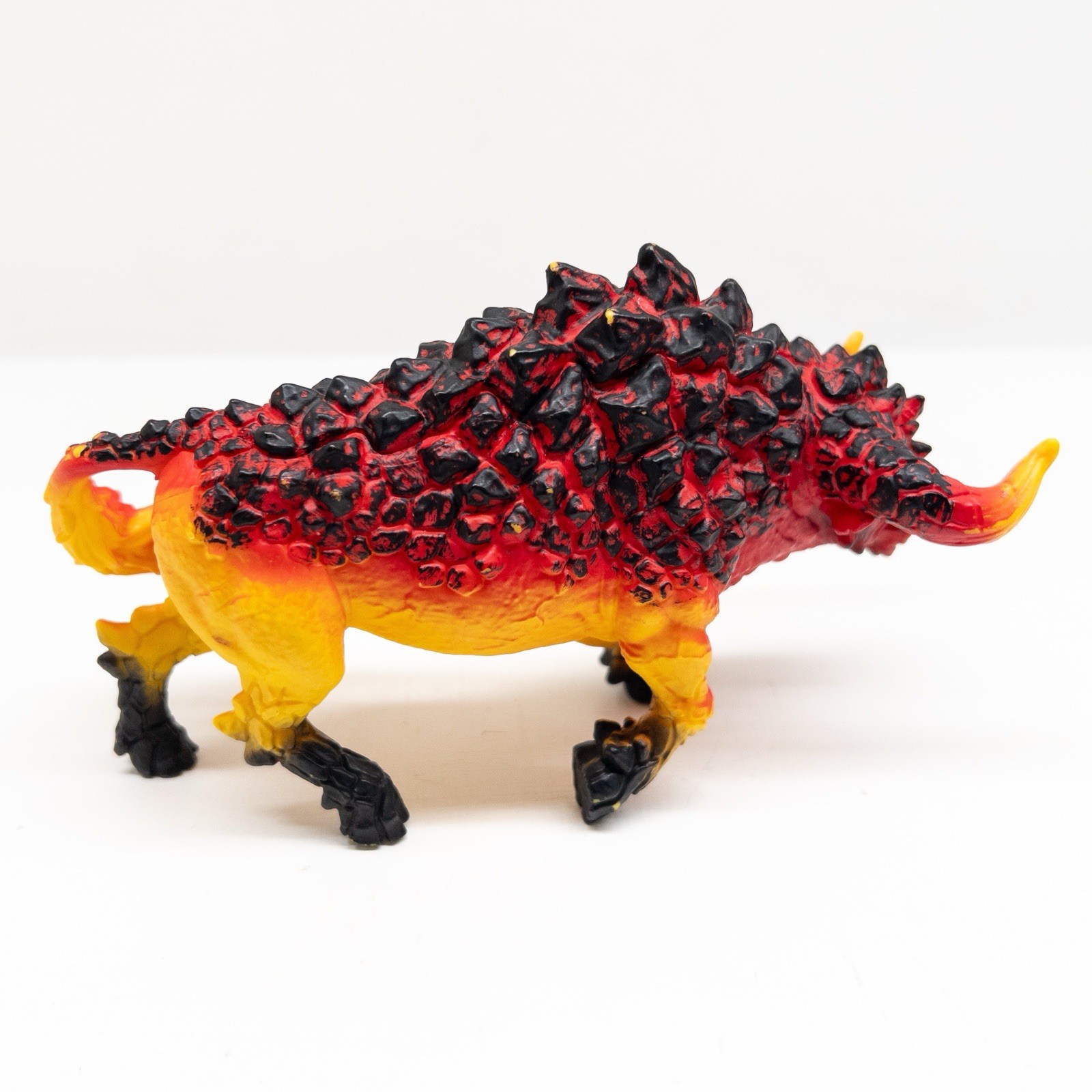 Schleich #42493 Eldrador Creatures FIRE BULL Figure