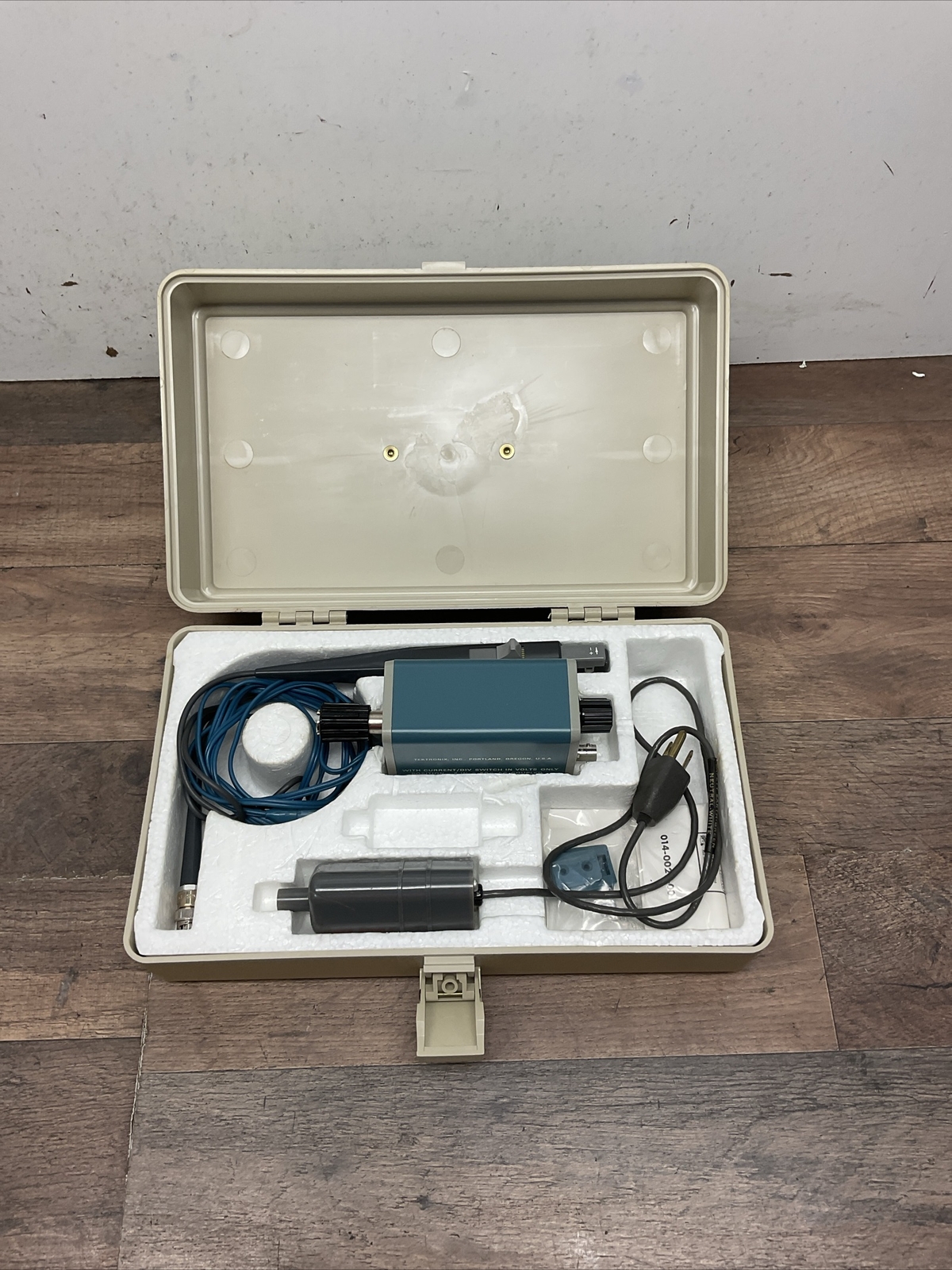 Tektronix P6021 Current Probe With Type 134 Current Amplifier