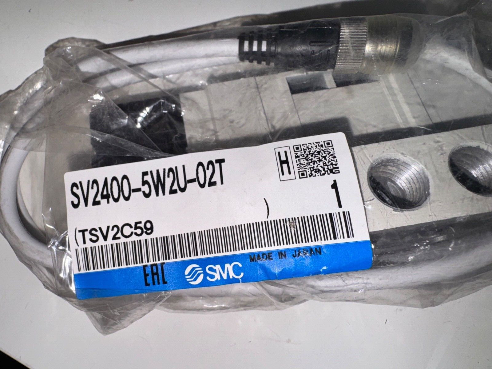 SMC Solenoid Valve SV2400-5W2U-02T Free Shipping.